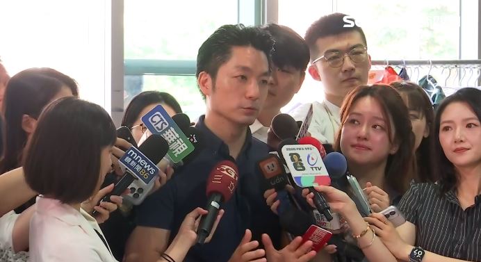 基北北桃未達停班課標準卻放颱風假,遭外界質疑與蔣萬安等首長「拚連任」有關(圖/翻攝畫面)