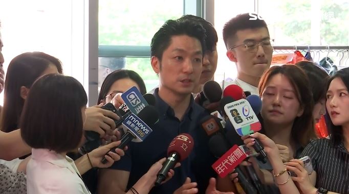防颱整備日蔣被問倒 他:前天撂話氣勢呢