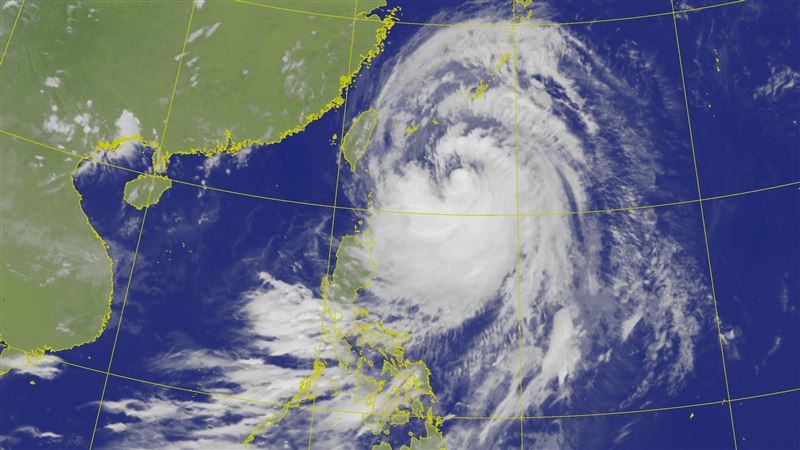 巴威颱風來勢洶洶。(圖/中央氣象署)