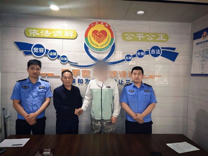 雙方約在派出所,司機退還全額。(圖/翻攝自《湖北日報》)