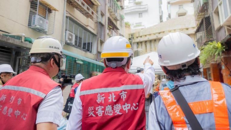 因應颱風逼近,新北市同步啟動多項交通管制措施。(圖/翻攝自侯友宜臉書)