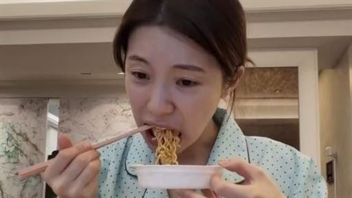 李多慧後悔颱風來沒囤糧　崩潰喊：怎麼辦