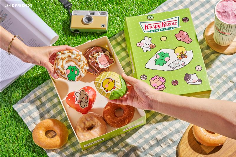 Krispy Kreme限時開賣LINE FRIENDS minini主題甜甜圈。(圖/Krispy Kreme提供)