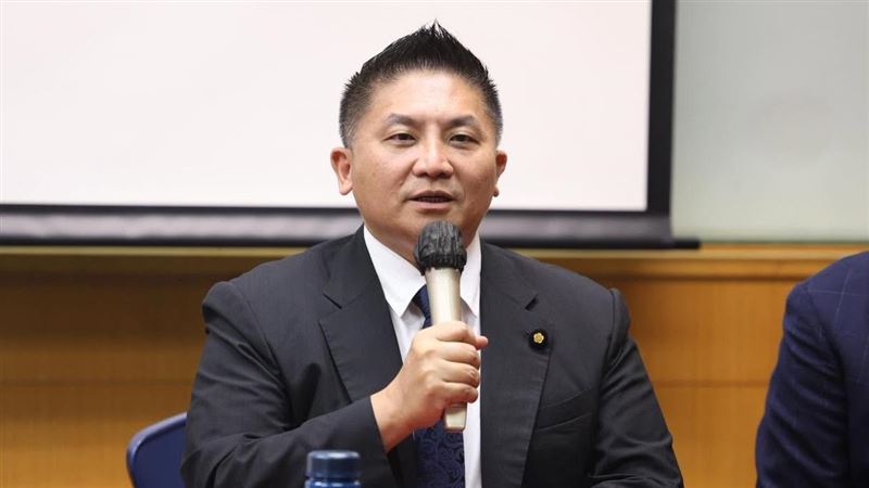 吳宗憲說,「人民的健康,一刻都不能再等!」。(圖/翻攝自吳宗憲臉書)