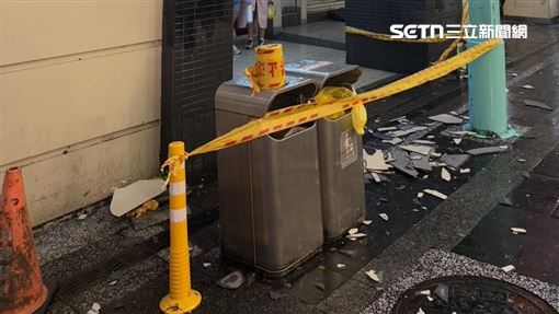 中颱巴威風強雨大　西門町傳外牆磁磚掉落