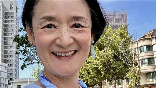網巧遇譚艾珍見刺青女陪同　釣出本人回應