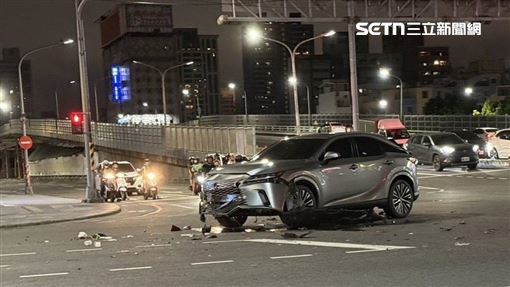 休旅車違規右轉害撞！騎士嚴重骨折無心跳