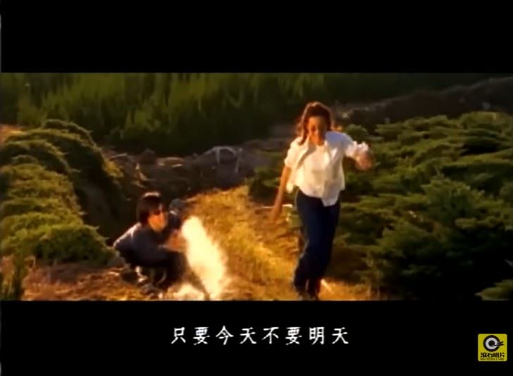 一名網友在社群平台發文表示,最近才發現〈廣島之戀〉描述的是一夜情故事,意外掀起共鳴。(圖/翻攝自滾石唱片YT)