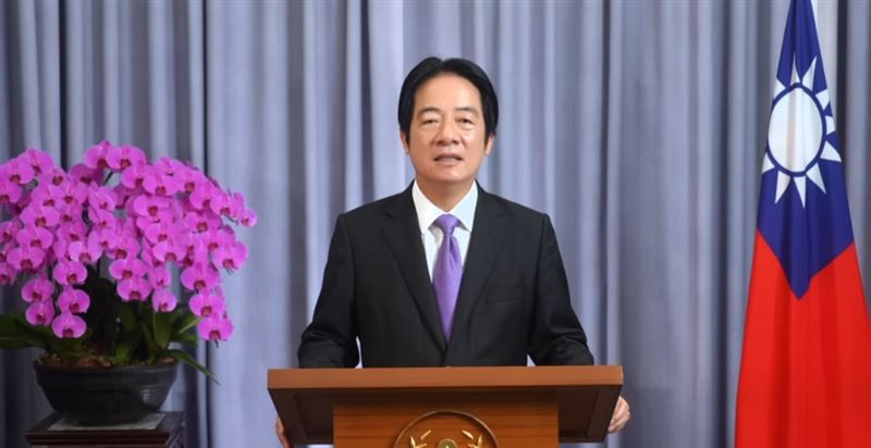 總統賴清德以錄影方式為「北美洲台灣人教授協會第46屆年會」致詞提及,預計在2040年前,培養至少50萬名AI人才,也要協助至少100萬家中小微企業智慧化。(圖/翻攝畫面)