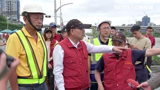巴威颱風週五颱風假賺一天?侯友宜這樣說