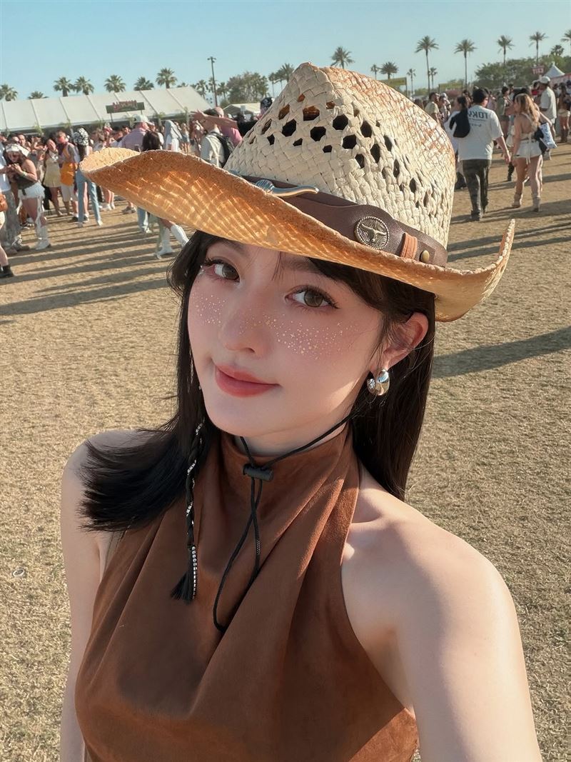 女星陳語安近期前往美國到世界盃足球賽現場觀戰。(圖/翻攝自IG @katie_chennn)