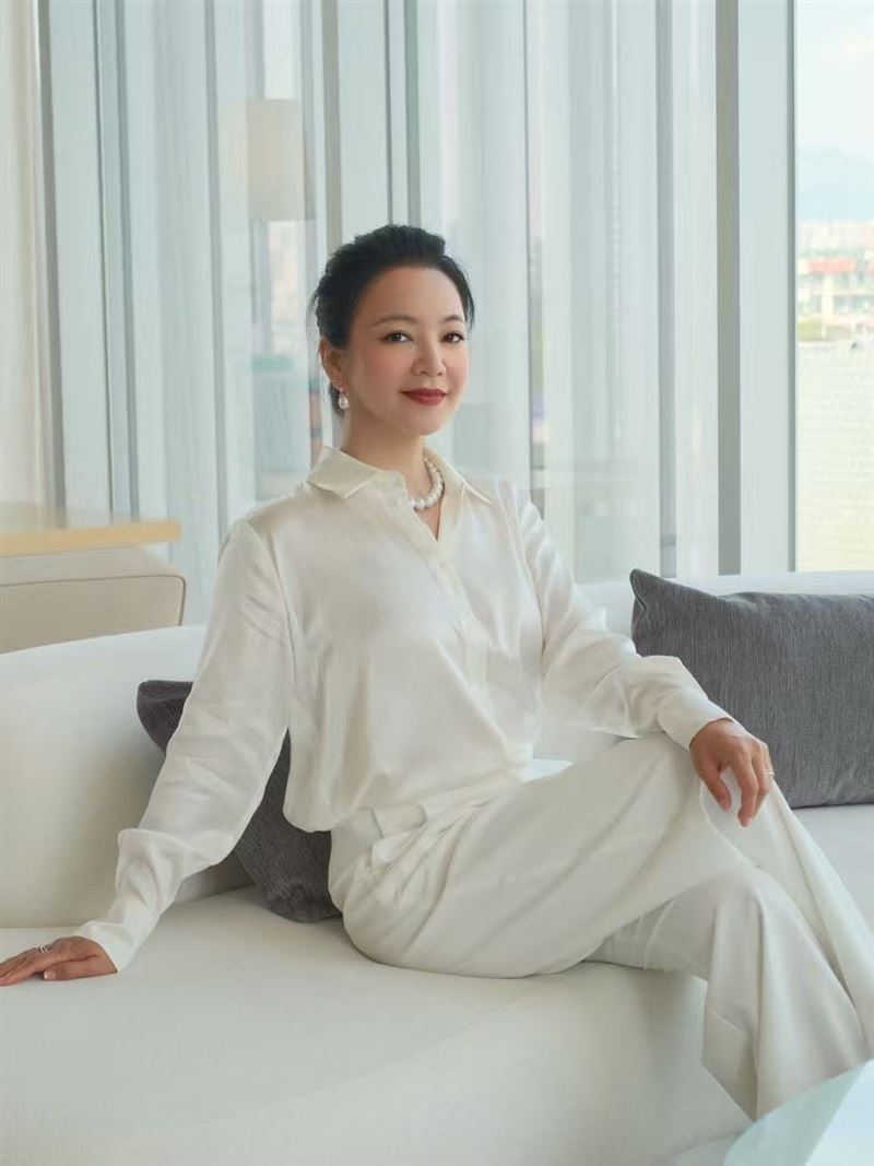 藝人阿雅(柳翰雅)在社群媒體分享自己的人生歷程。(圖/翻攝自 Aya 阿雅(柳翰雅) 官方粉絲團 臉書)