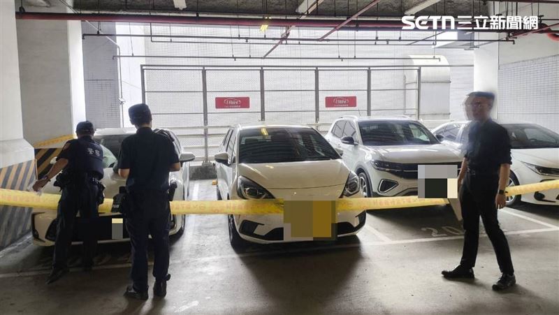租賃業者聯繫不上租車男子,透過定位系統找到車,卻也同步找到屍體。(圖/翻攝畫面)