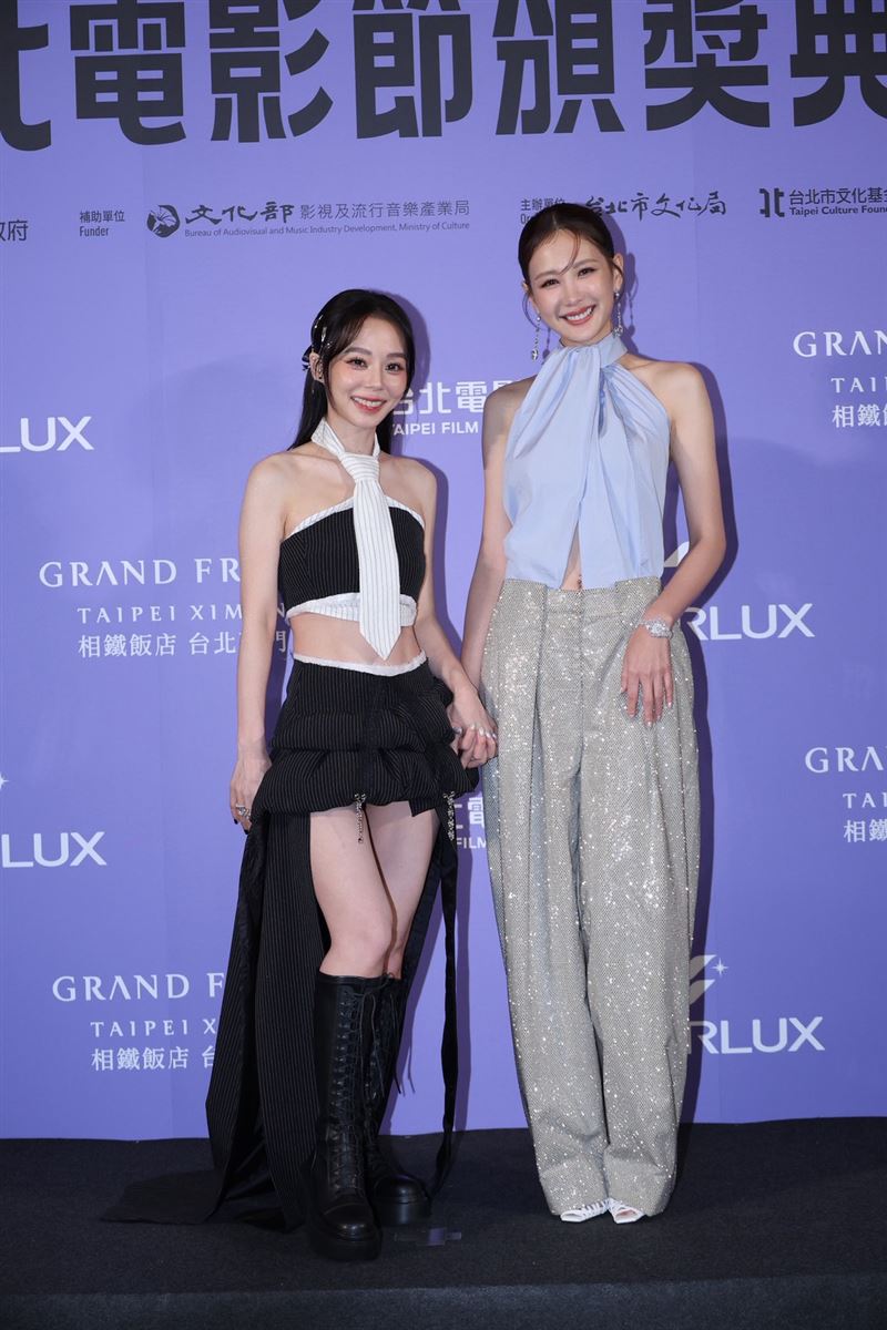 「台版Jennie」孫淑媚(左起)與安心亞兩人再度同框合體。(圖/記者鄭孟晃攝影)