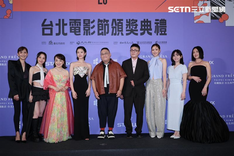 《陽光女子合唱團》主演群和劇組人員出席台北電影節頒獎典禮。(圖/記者鄭孟晃攝影)