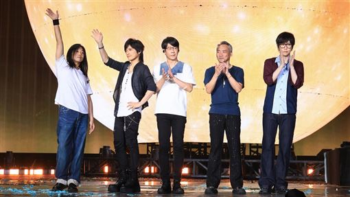 五月天連唱兩場阿信頻搶拍　真實狀態曝光