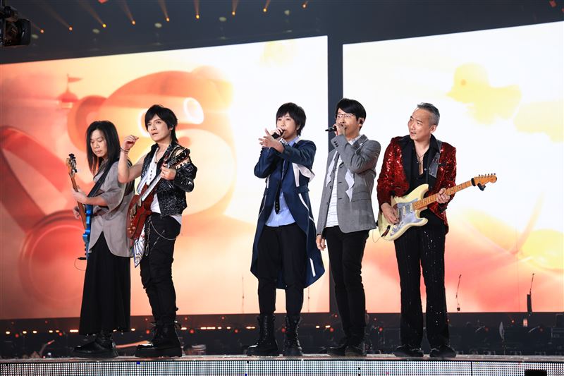 五月天5525+2「回到那一天」25週年巡迴演唱會。（圖／相信音樂提供）