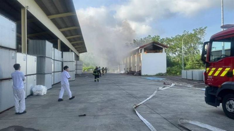 光陽路竹廠倉庫失火　大量廢棄鋰電池狂燒