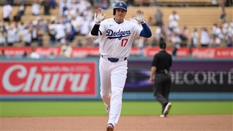 大谷翔平首球就炸裂！　22轟追平岡本和真