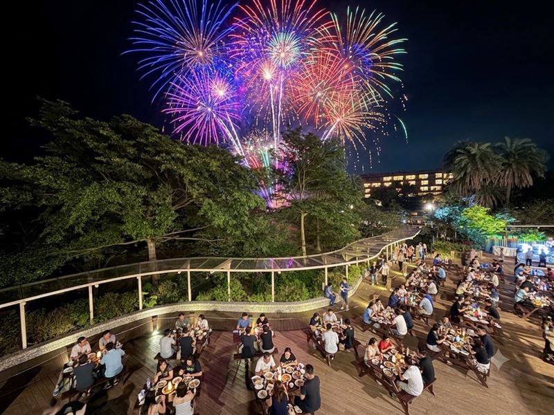 「夏燒台味.島嶼微醺」登場!星空煙火點亮山林夜空。(圖/業者提供)