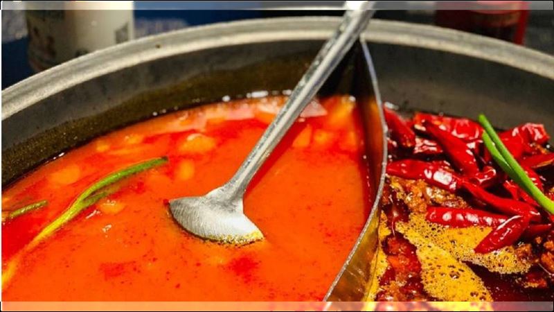 吃剩鍋底回收！火鍋店「口水油」流向餐桌