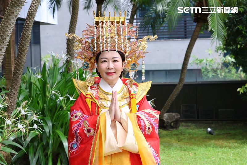 張秀卿獲得媽祖欽點,在《戲說台灣》中飾演白沙屯媽祖娘娘。(圖/記者鄭孟晃攝影)