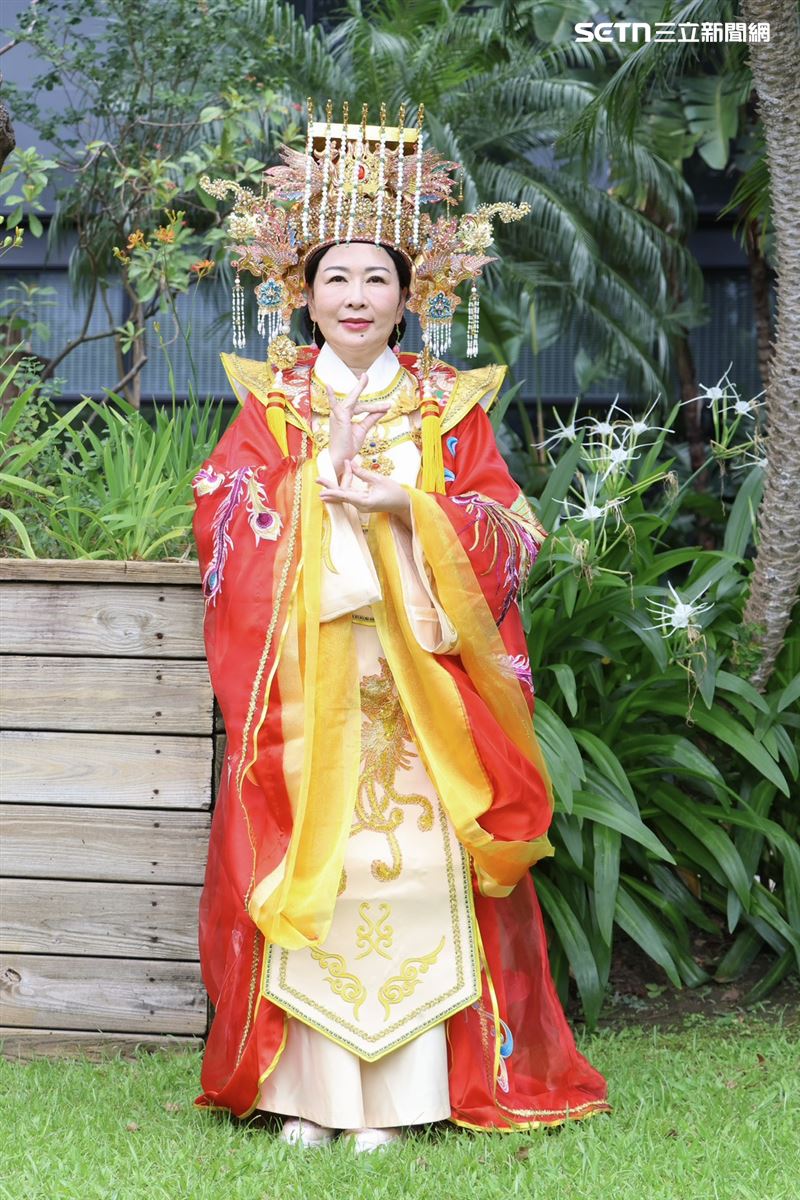 張秀卿獲得媽祖欽點,在《戲說台灣》中飾演白沙屯媽祖娘娘。(圖/記者鄭孟晃攝影)