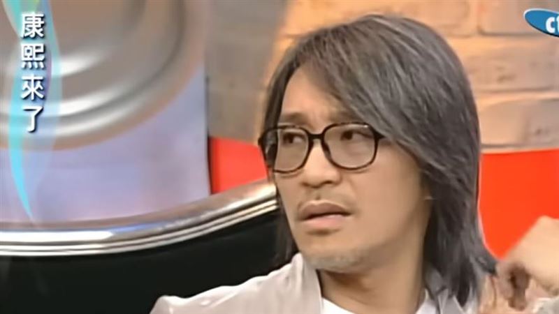 被Hebe形容「挖完眼屎穿睡褲」星爺表情曝
