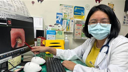12歲男童服中藥誤吞3cm藥匙　靠胃鏡取出