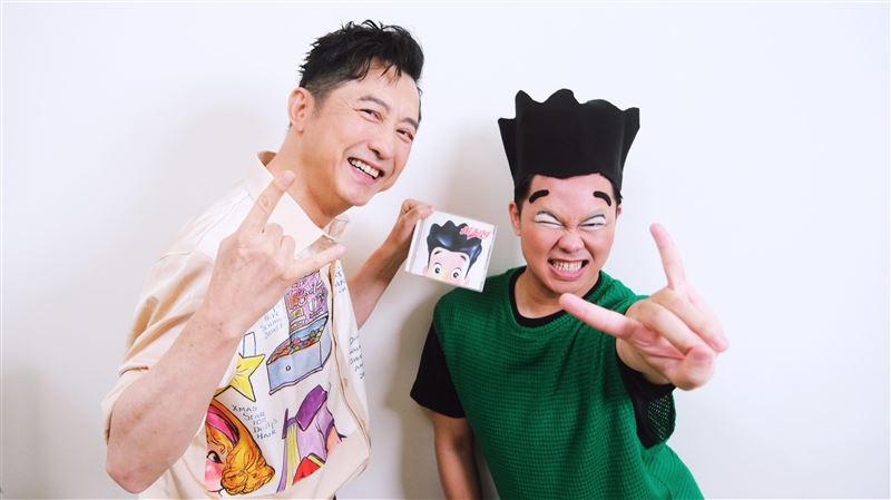 64歲庾澄慶遇狂粉示愛 本人神吐槽