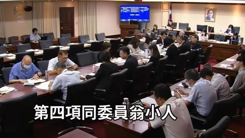 翁曉玲變「翁小人」　網：不小心說出心聲