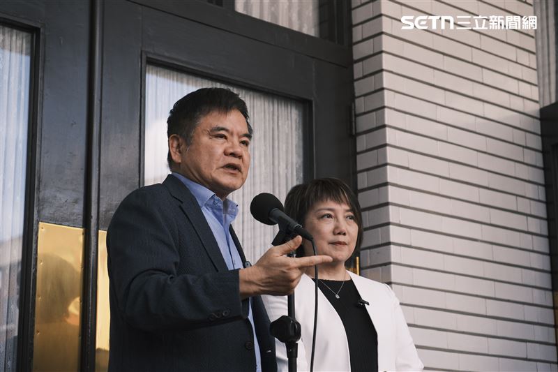 莊瑞雄表示，「翁曉玲、翁小人，翁曉玲、翁小人、翁曉玲、翁小人，唸久了以後總會稍微覺得聽起來會有一點怪怪的」。但他認為這應是無心之過，沒有人敢蓄意如此。（圖／記者楊士誼攝影）