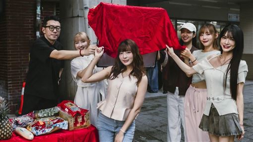 9大啦啦隊女神合體范姜彥豐　粉絲全暴動