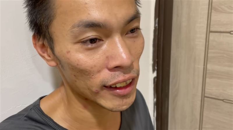 第一時間救人的吳家安,今(14日)受訪時眼眶還紅紅。(圖/翻攝畫面)