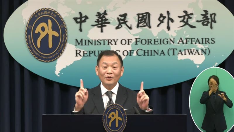 外交部拉丁美洲及加勒比海司司長韓志正表示,巴拉圭的雞肉很快就會進到台灣的市場(圖/翻攝自外交部YT)