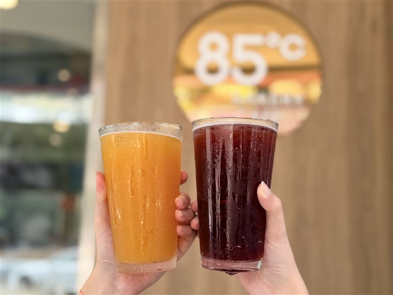 世足優惠!85℃茶飲2杯99元,最高現省31元。(圖/品牌業者提供)