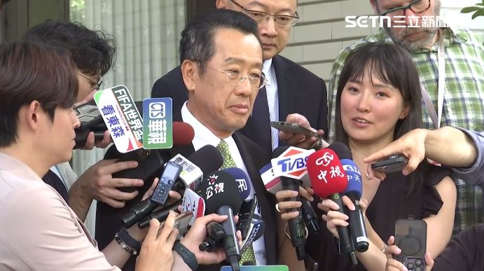 顧立雄在立法院接受媒體聯訪(圖/翻攝畫面)