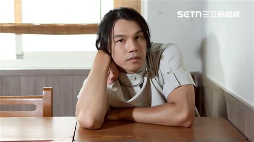 獨／阜東昇簽生死狀打拳擊！拿命搏歌手夢