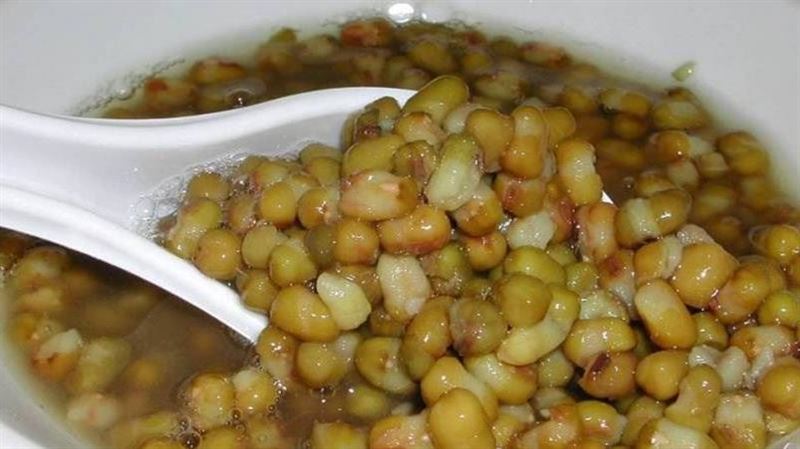 把綠豆湯當水喝！婦3天灌4500毫升腦出血