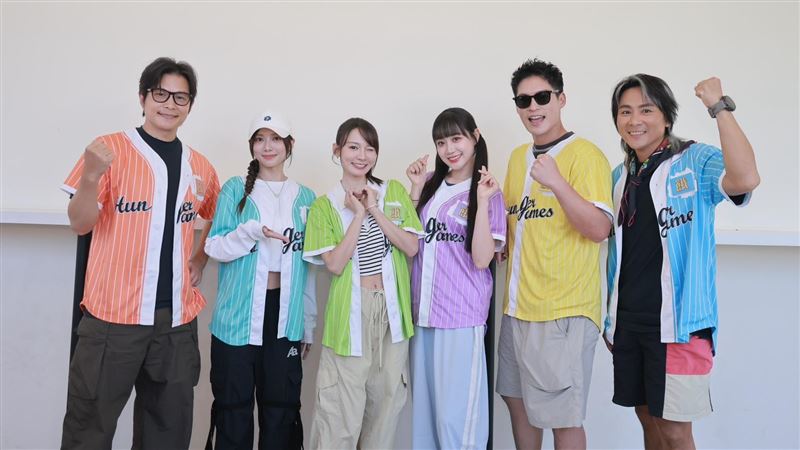 孫協志(左起）、蔡黃汝、林莎、邊荷律、許孟哲、王仁甫。(圖／中視提供)