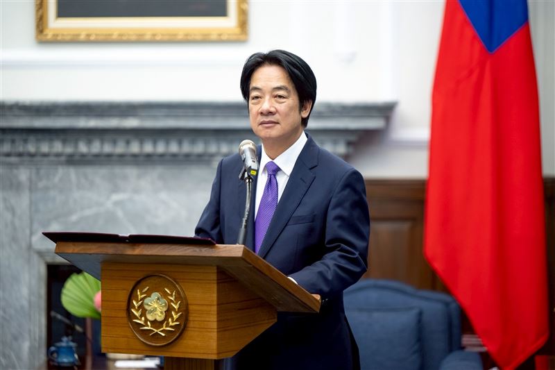 總統賴清德表示，台灣會持續守護得來不易的民主自由，也期待香港社會的多元聲音與基本權利，獲得應有的尊重與保障。（圖／總統府提供）
