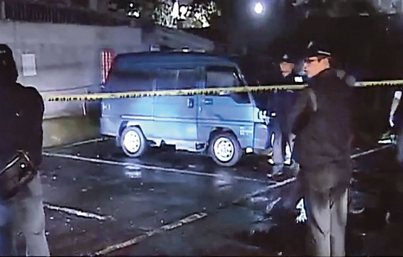 沈文賓殺害二人後，將裝載屍體的車輛停放在三峽恩主公醫院停車場。（圖/翻攝民視新聞）
