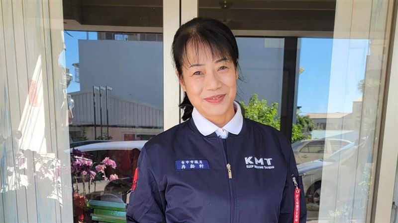 前國民黨台中市議員冉齡軒與丈夫詐領助理費遭判刑,全案定讞。(圖/翻攝臉書)
