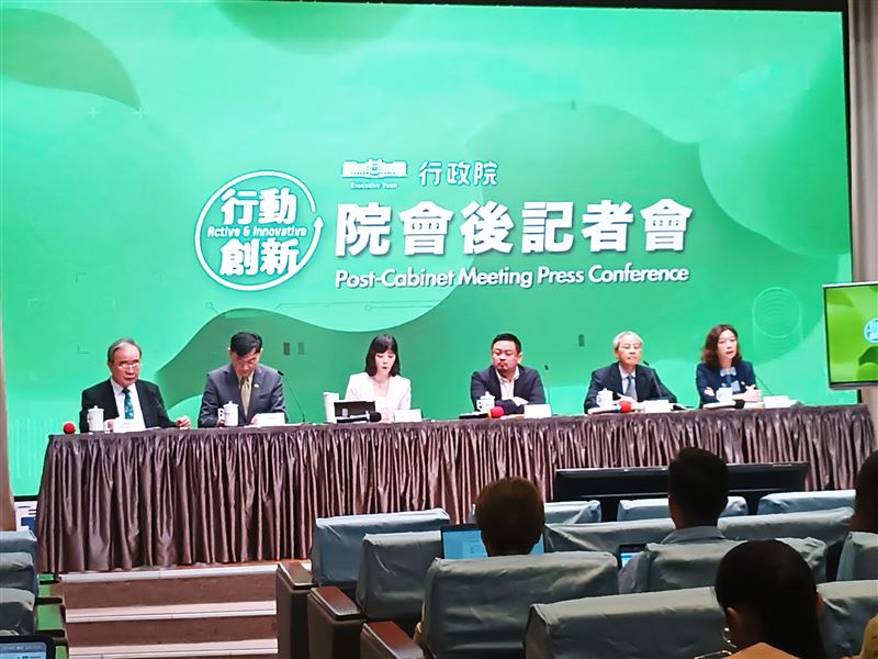 行政院會會後記者會。(圖/記者盧素梅攝影)