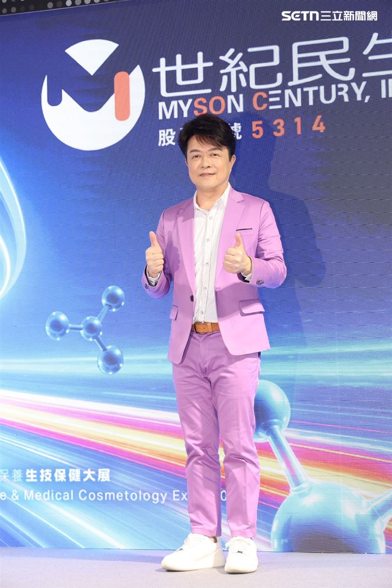 51歲金曲歌王翁立友16日出席生技品牌記者會。(圖/記者鄭孟晃攝影)