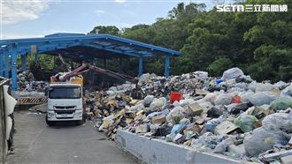 小琉球囤1500噸垃圾！警登島…斷流氓路