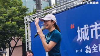 推運動平權　公益女神賈永婕降臨四四南村