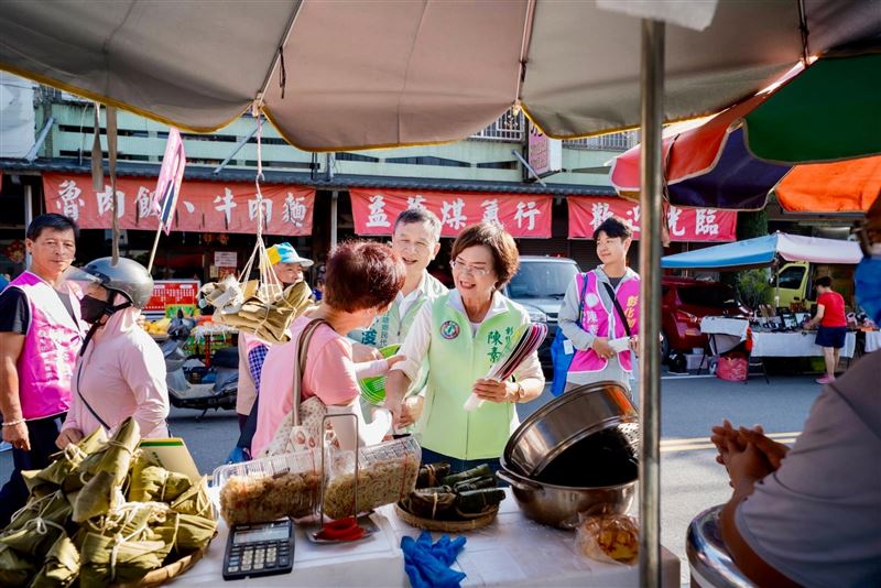 陳素月長年在地方耕耘,秉持「選區有分區,但服務不分區」的精神服務縣民(圖/翻攝自陳素月臉書)