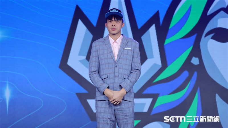 TPBL2026年選秀會,高雄全家海神次輪選擇陳廷霖。(圖/記者劉彥池攝影)