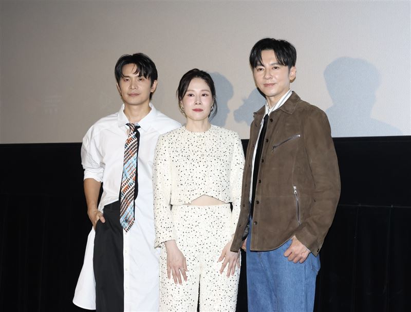 (左起)姚淳耀、蔡亘晏、李國毅劇中從死黨變宿敵。(圖/記者田俊彥攝影)